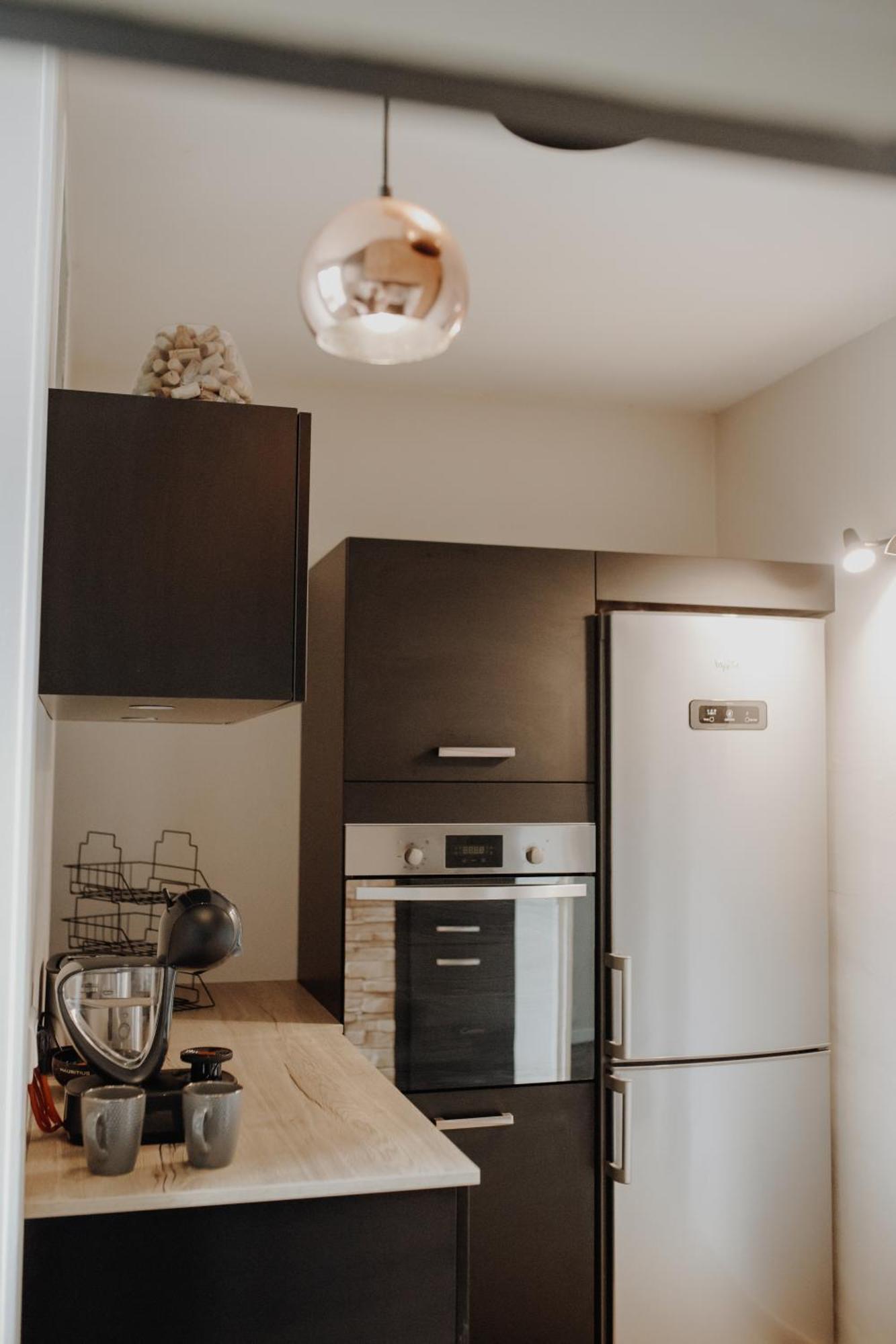 Superbe Appartement Renove - Salon De Provence Kültér fotó