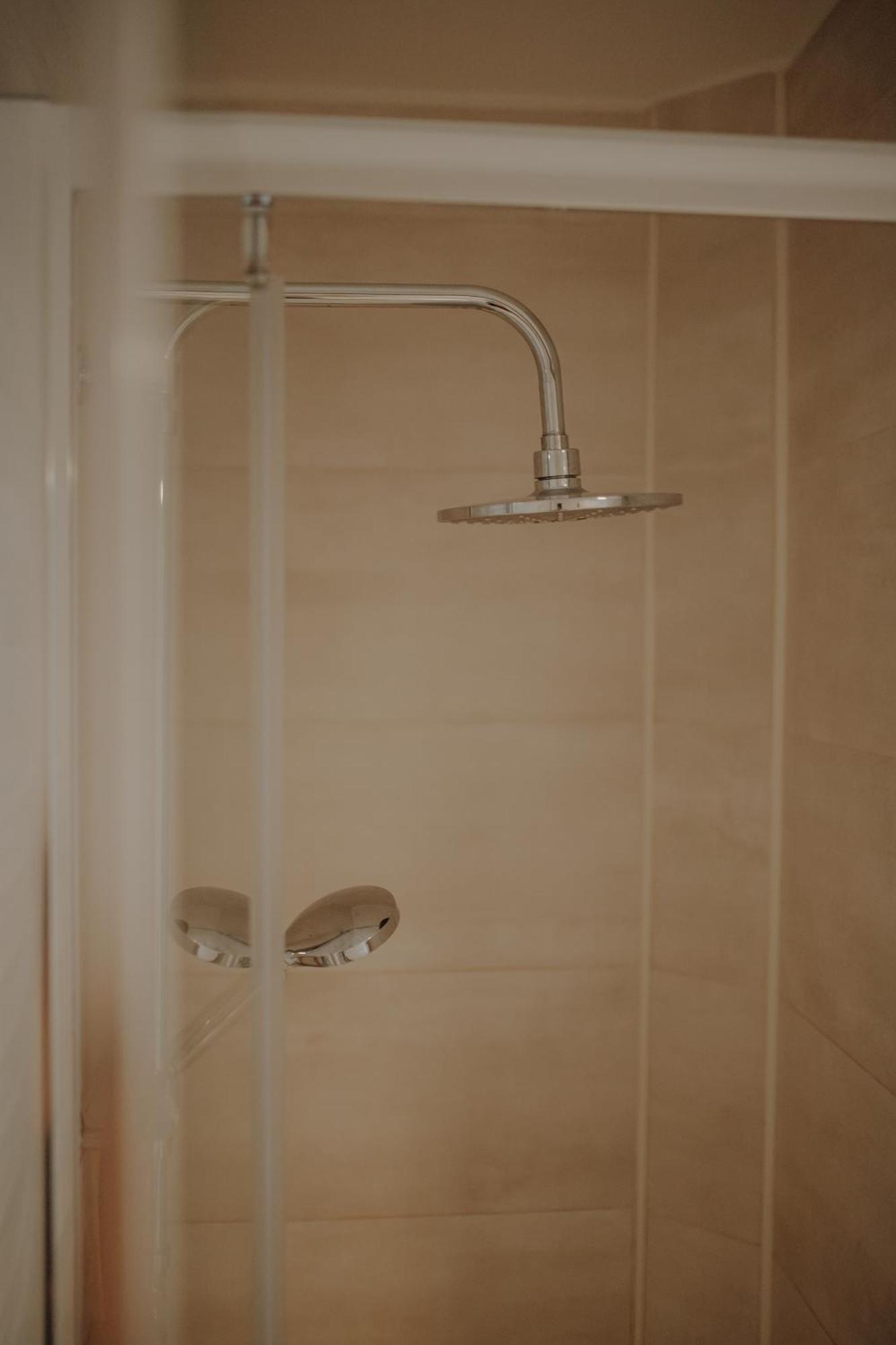 Superbe Appartement Renove - Salon De Provence Kültér fotó